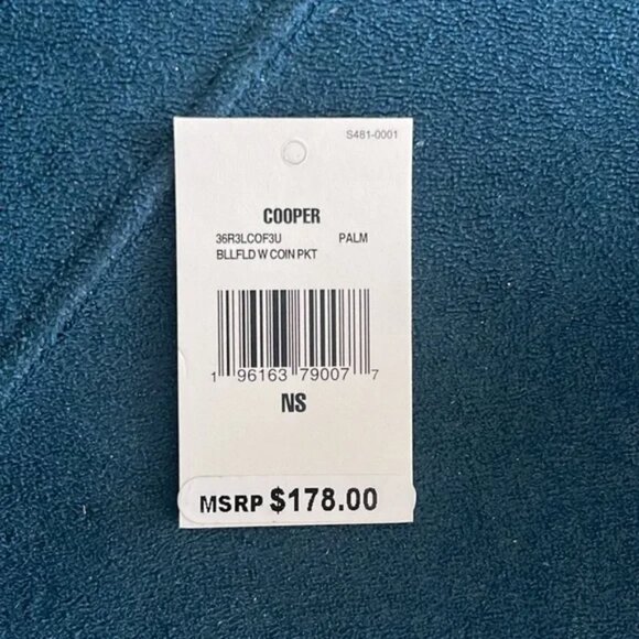 Michael Kors White and Green Key & Card Holder NWT RETAIL $178 - Picture 3 of 3